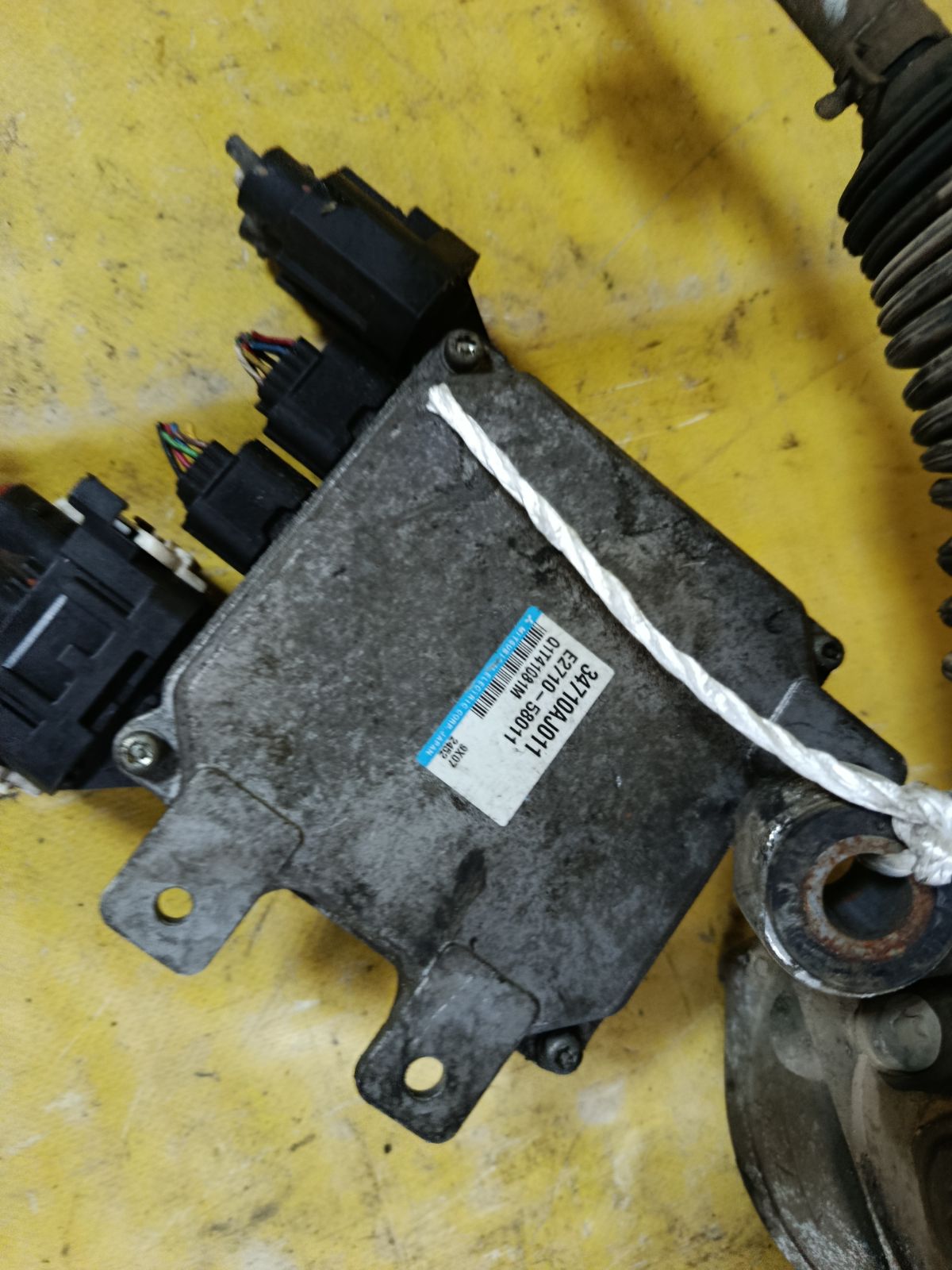 Рулевая рейка 34110-AJ140 на Subaru Legacy BM9 EJ253 Фото 4