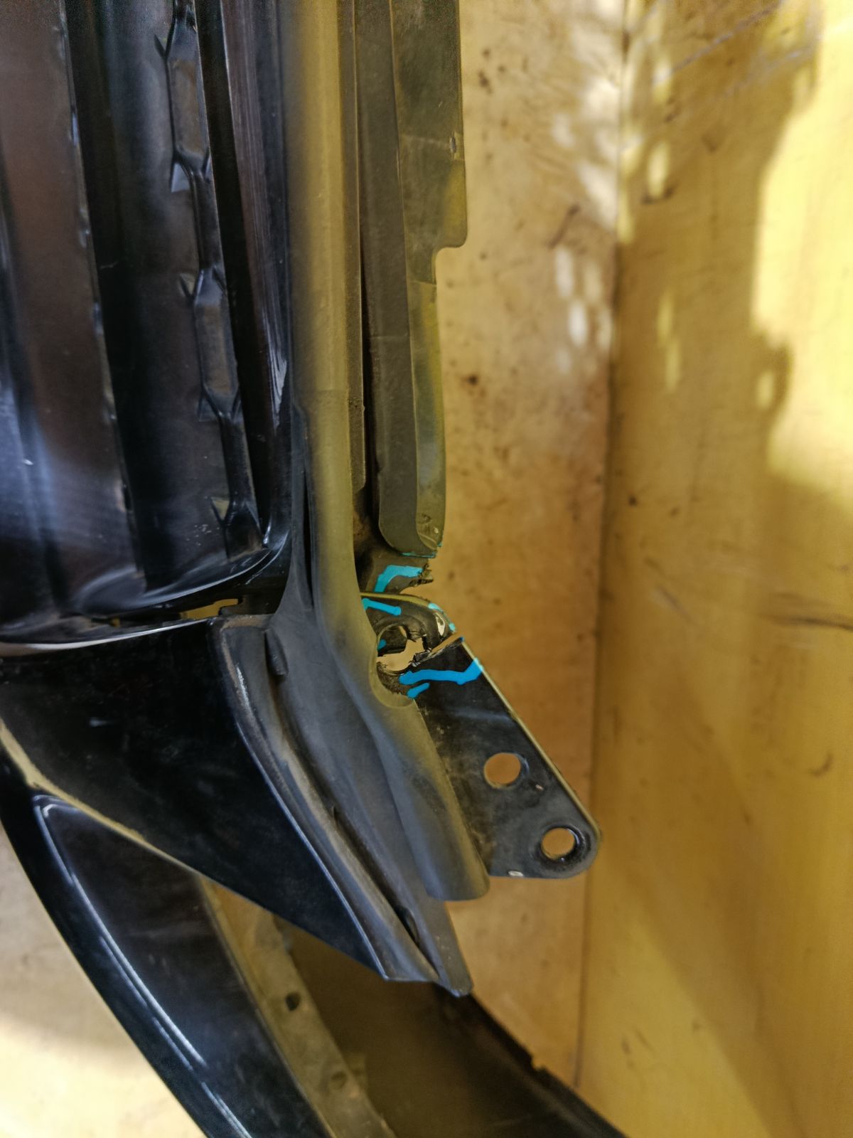 Бампер 52119-42710 на Toyota Rav4 ACA31W Фото 8