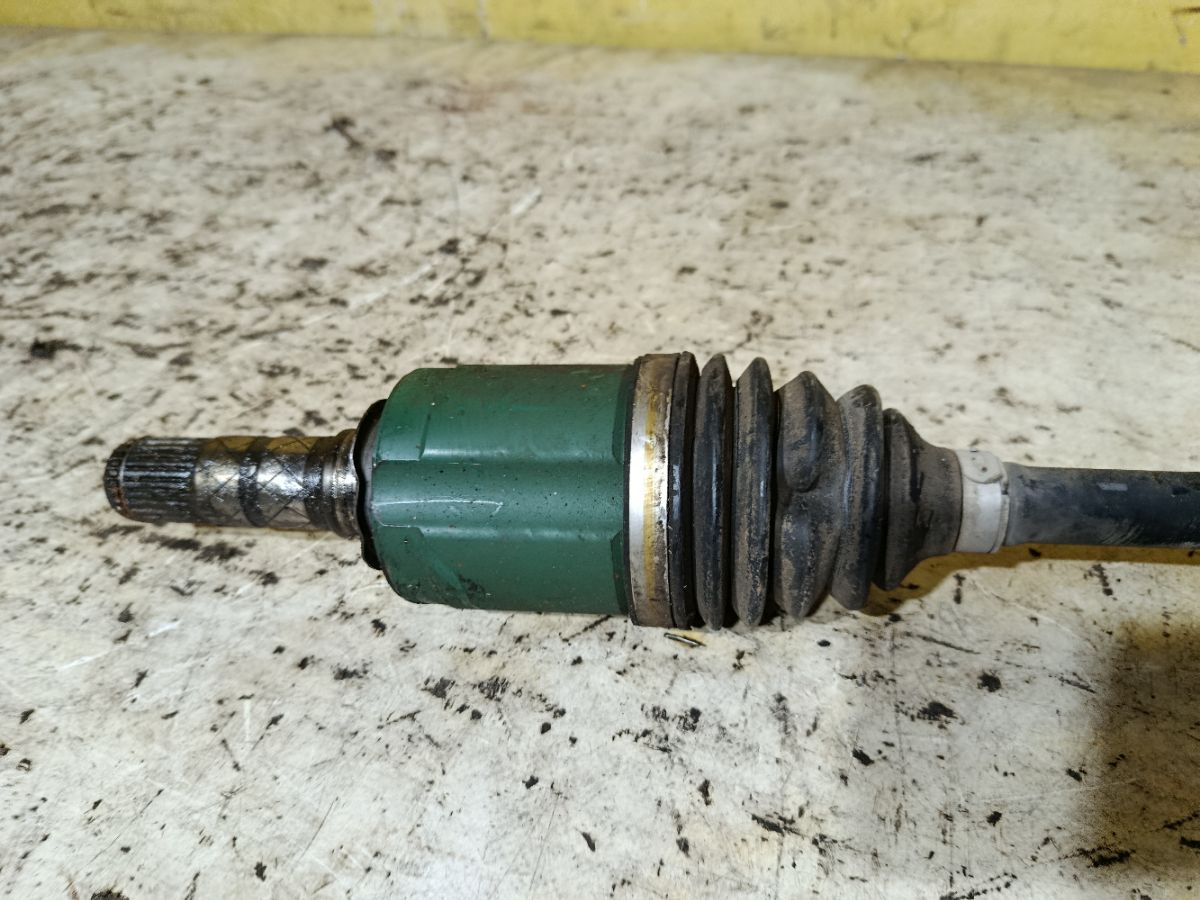 Привод на Subaru Legacy BM9 EJ255 Фото 3