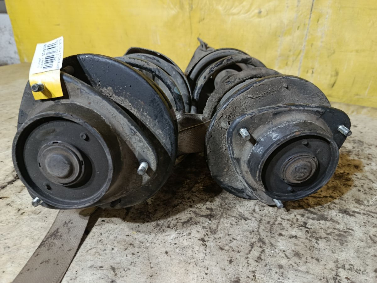 Стойка амортизатора на Subaru Legacy BM9 EJ253 Фото 2