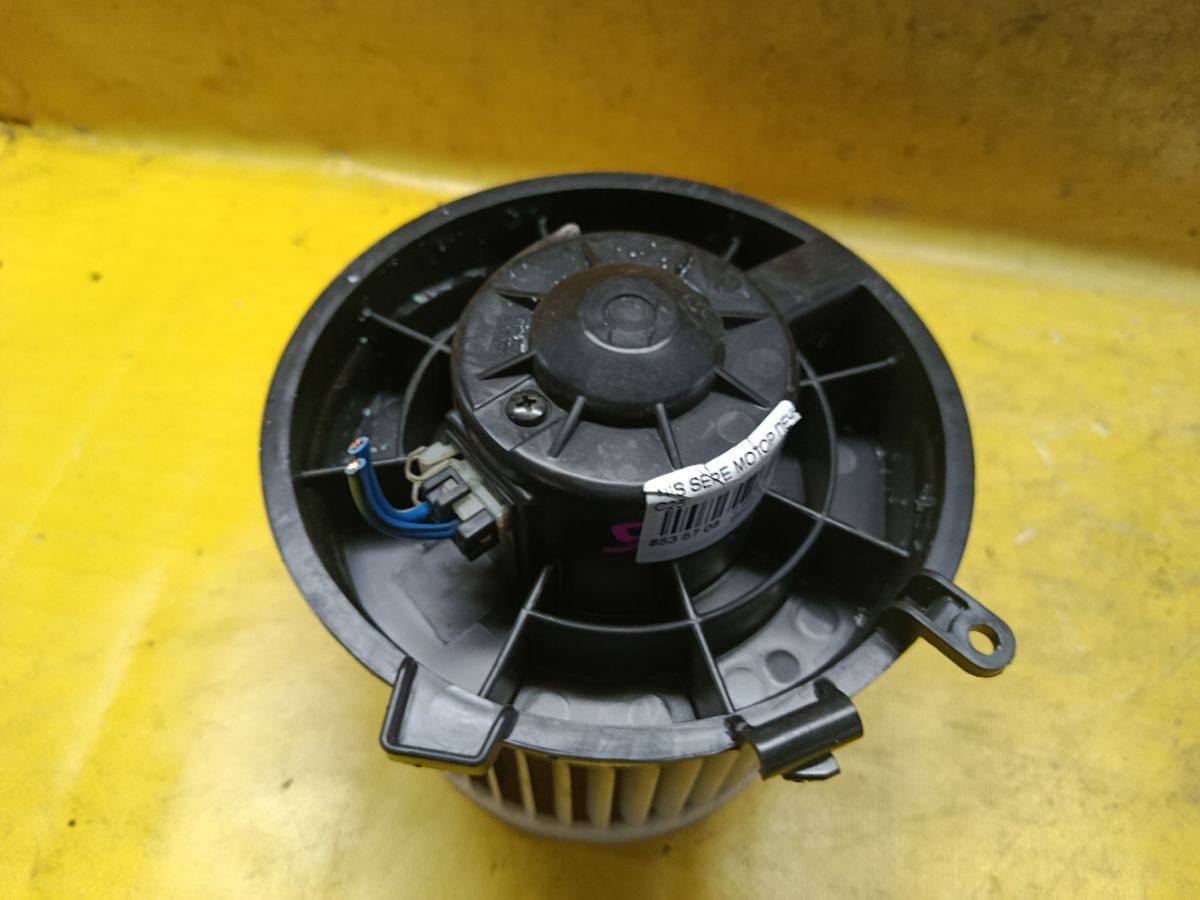 Мотор печки 27225EN000, 27225EN00B, 27225EN00C на Nissan Serena C25 Фото 1