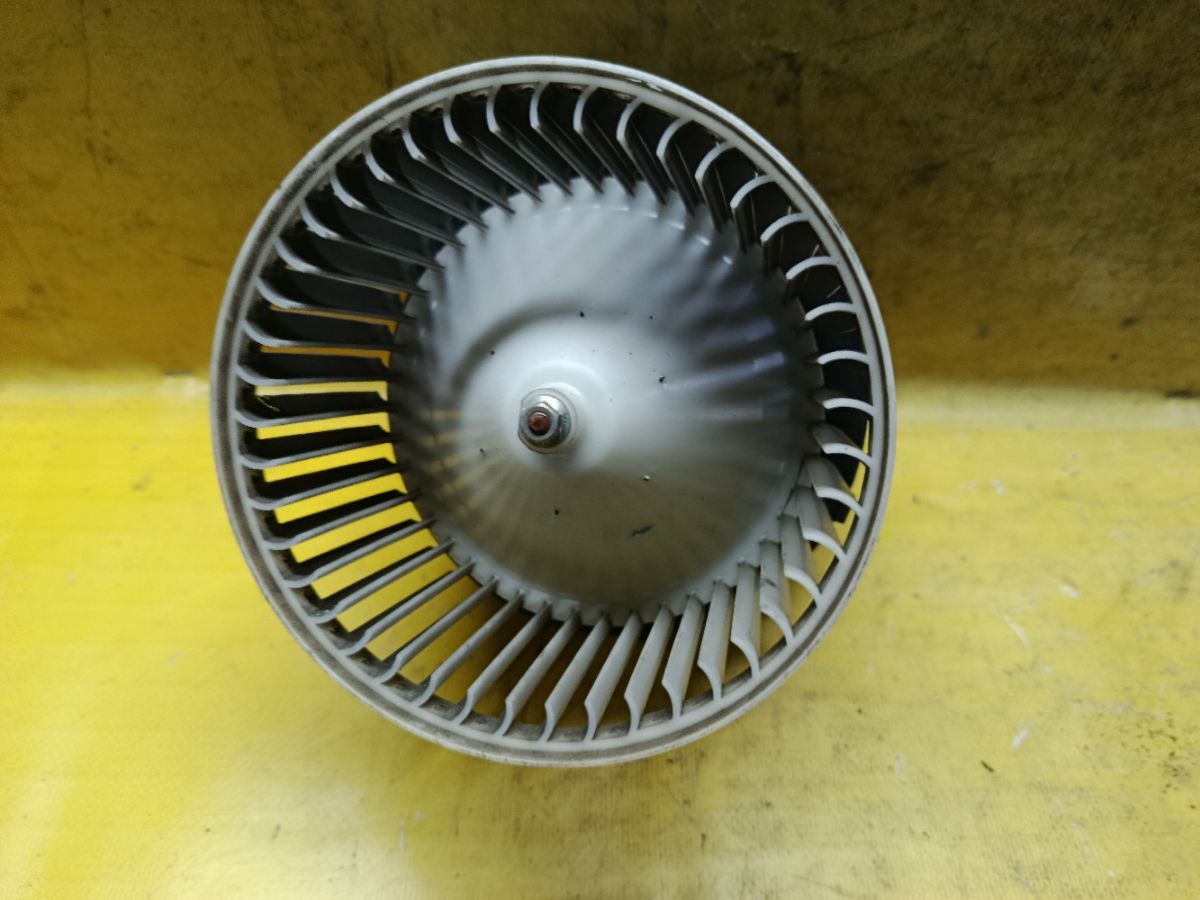 Мотор печки 27225EN000, 27225EN00B, 27225EN00C на Nissan Serena C25 Фото 2