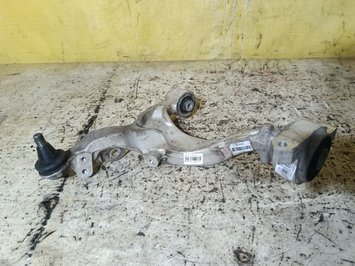 Рычаг на Nissan Skyline PV36 VQ35HR Фото 2