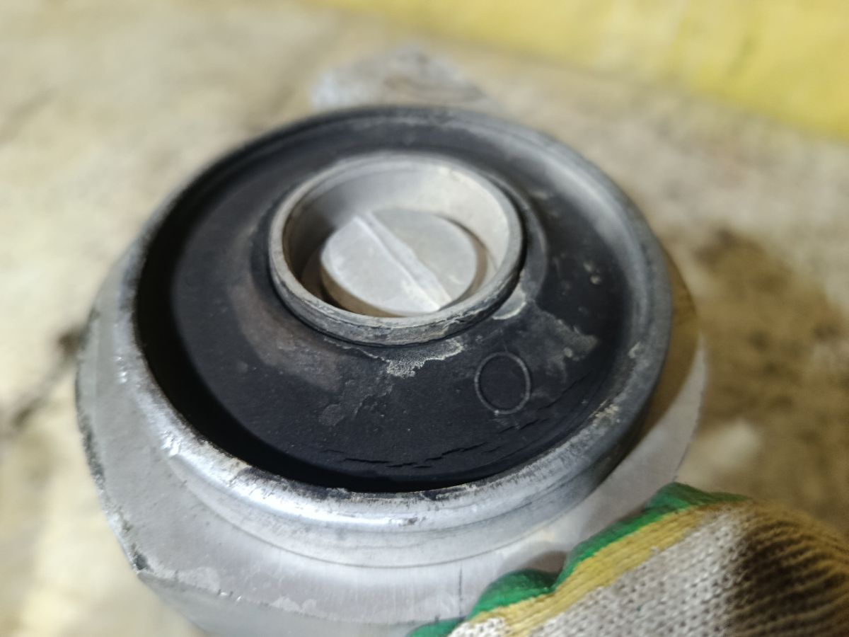 Рычаг на Nissan Skyline PV36 VQ35HR Фото 3