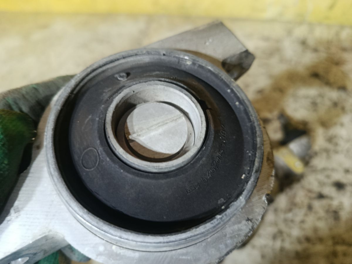 Рычаг на Nissan Skyline PV36 VQ35HR Фото 3