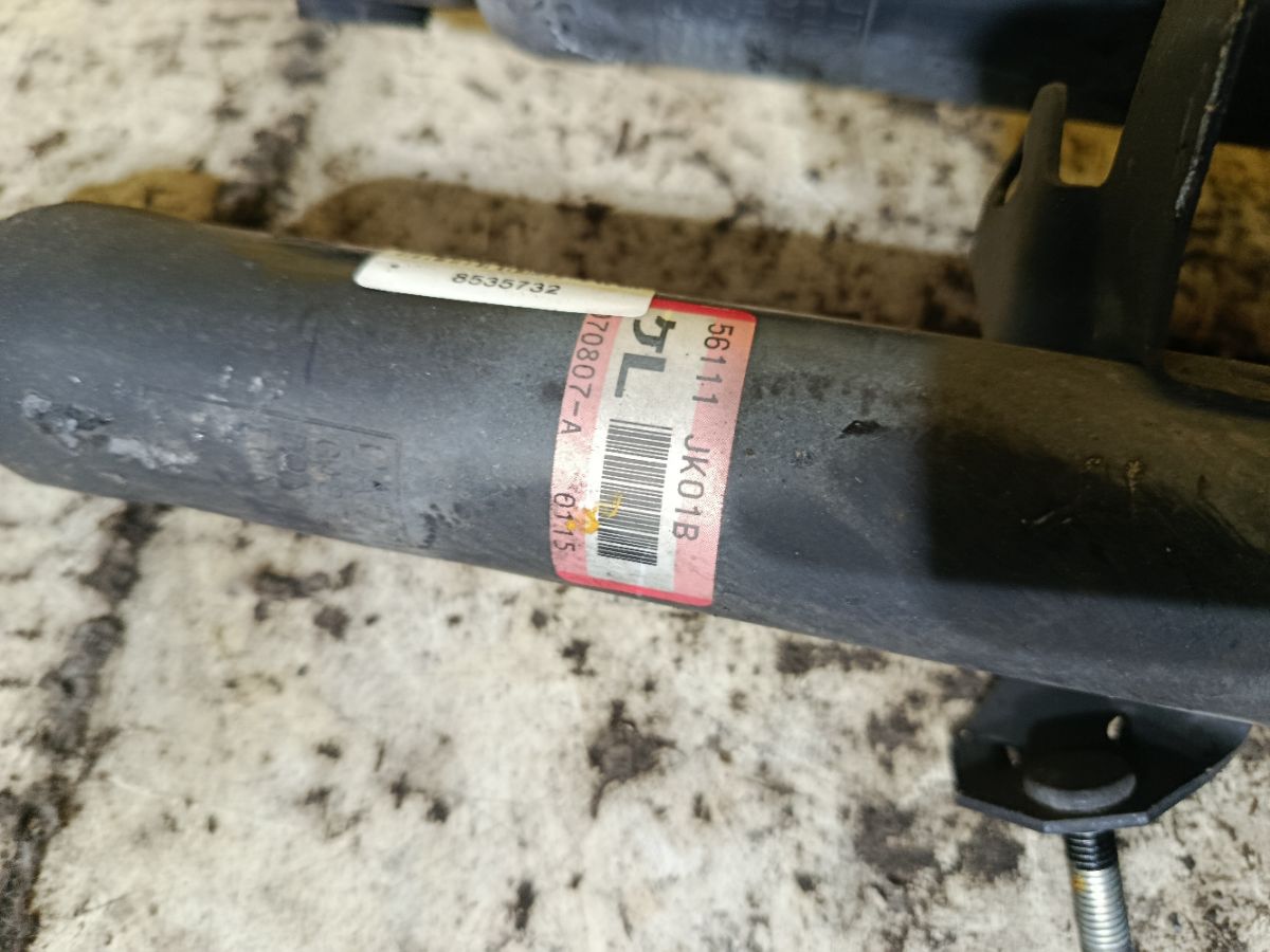 Стойка амортизатора на Nissan Skyline PV36 VQ35HR Фото 3