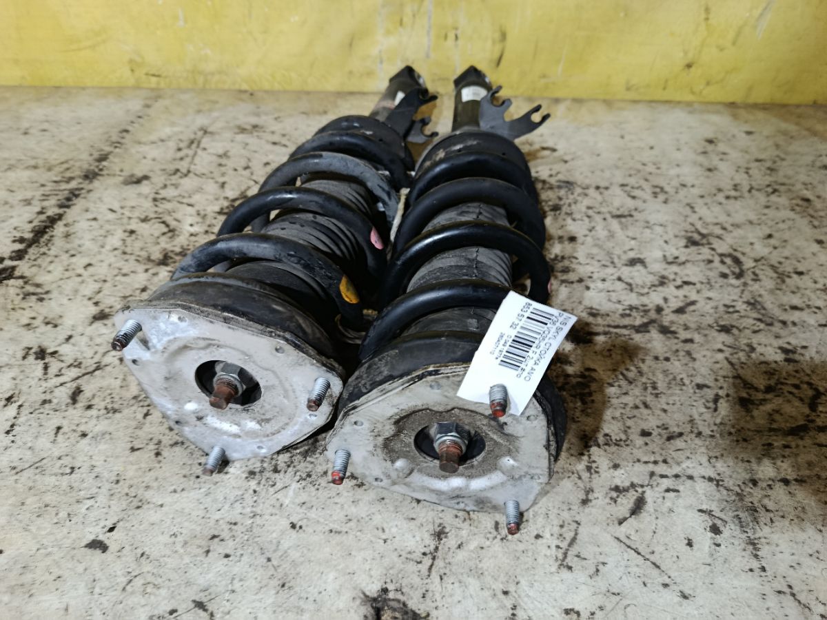 Стойка амортизатора на Nissan Skyline PV36 VQ35HR Фото 4