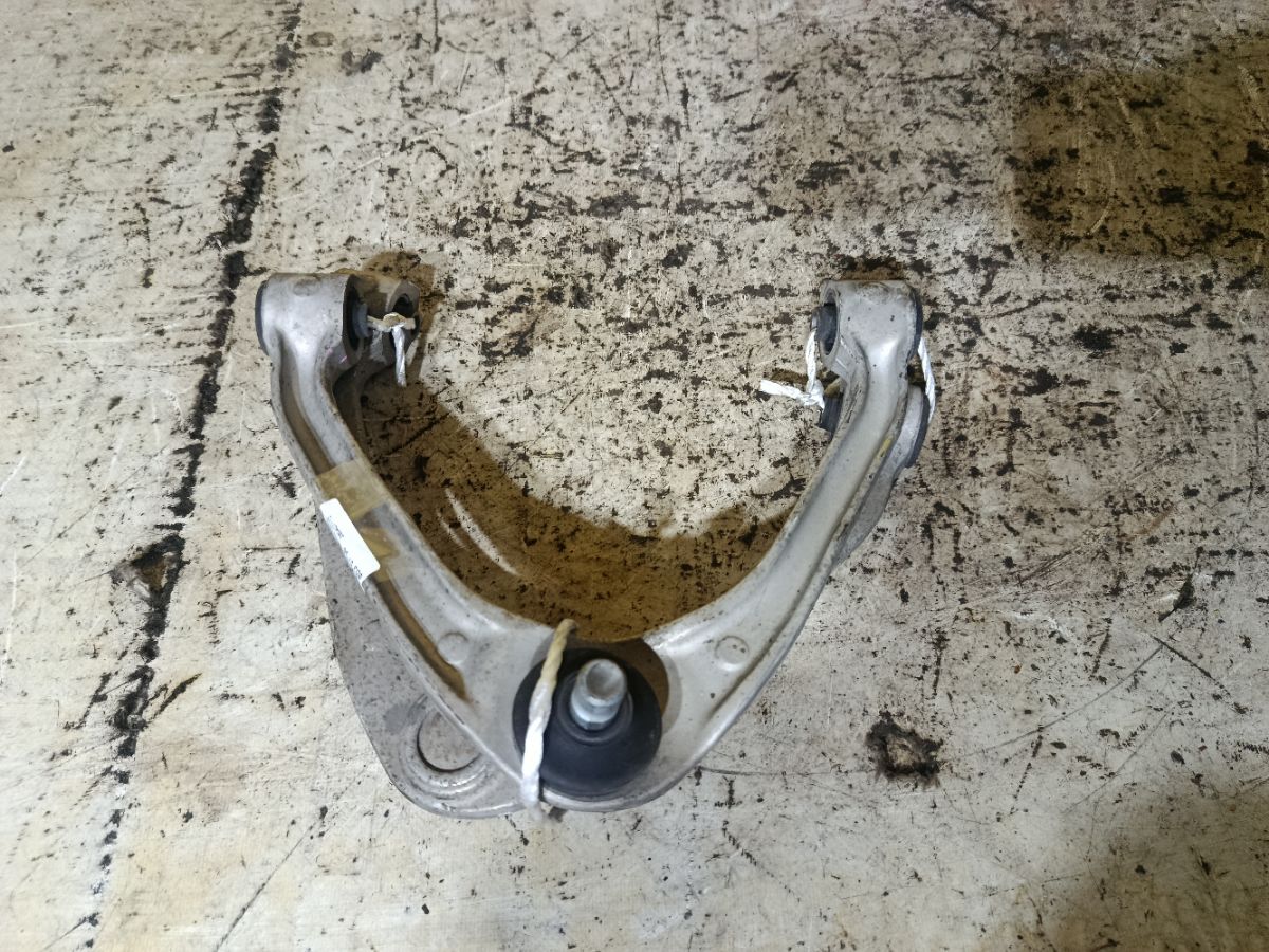 Рычаг на Nissan Skyline PV36 VQ35HR Фото 2