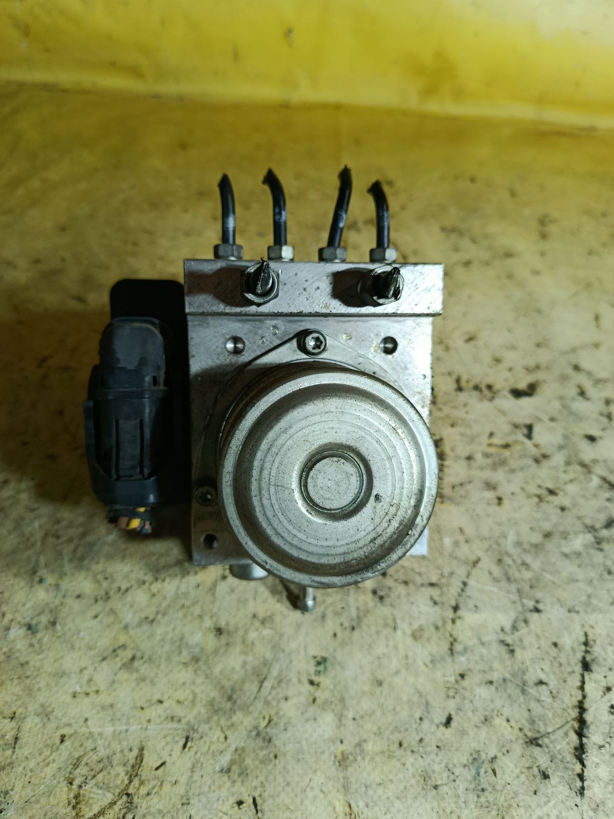 Блок ABS 47660-JG08A на Nissan X-Trail NT31 MR20DE Фото 2