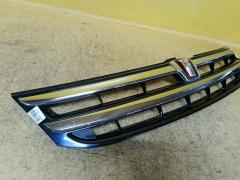 Решетка радиатора 53101-44310 на Toyota Isis ANM10G Фото 3