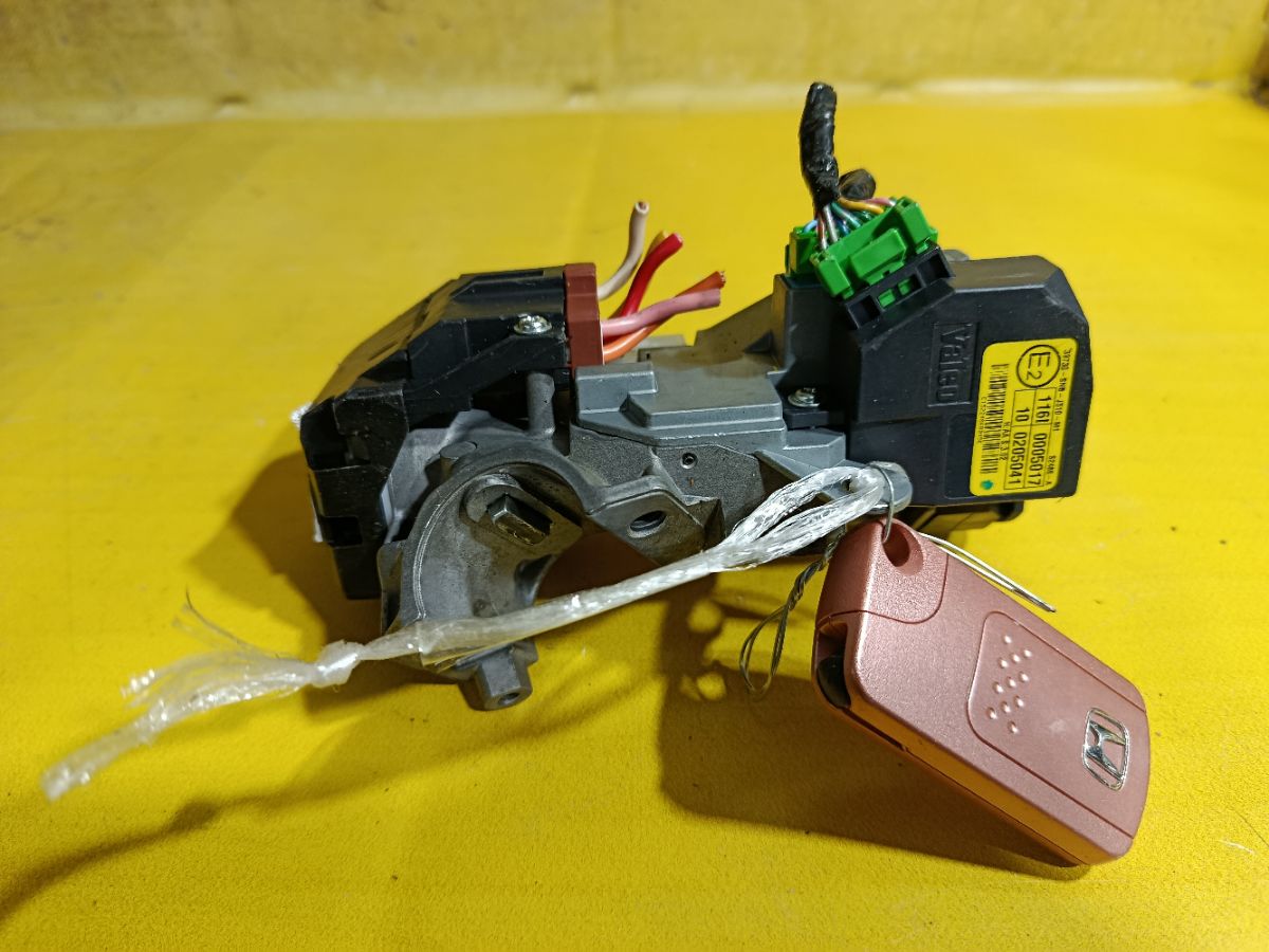Замок зажигания на Honda Fit GE6 Фото 3