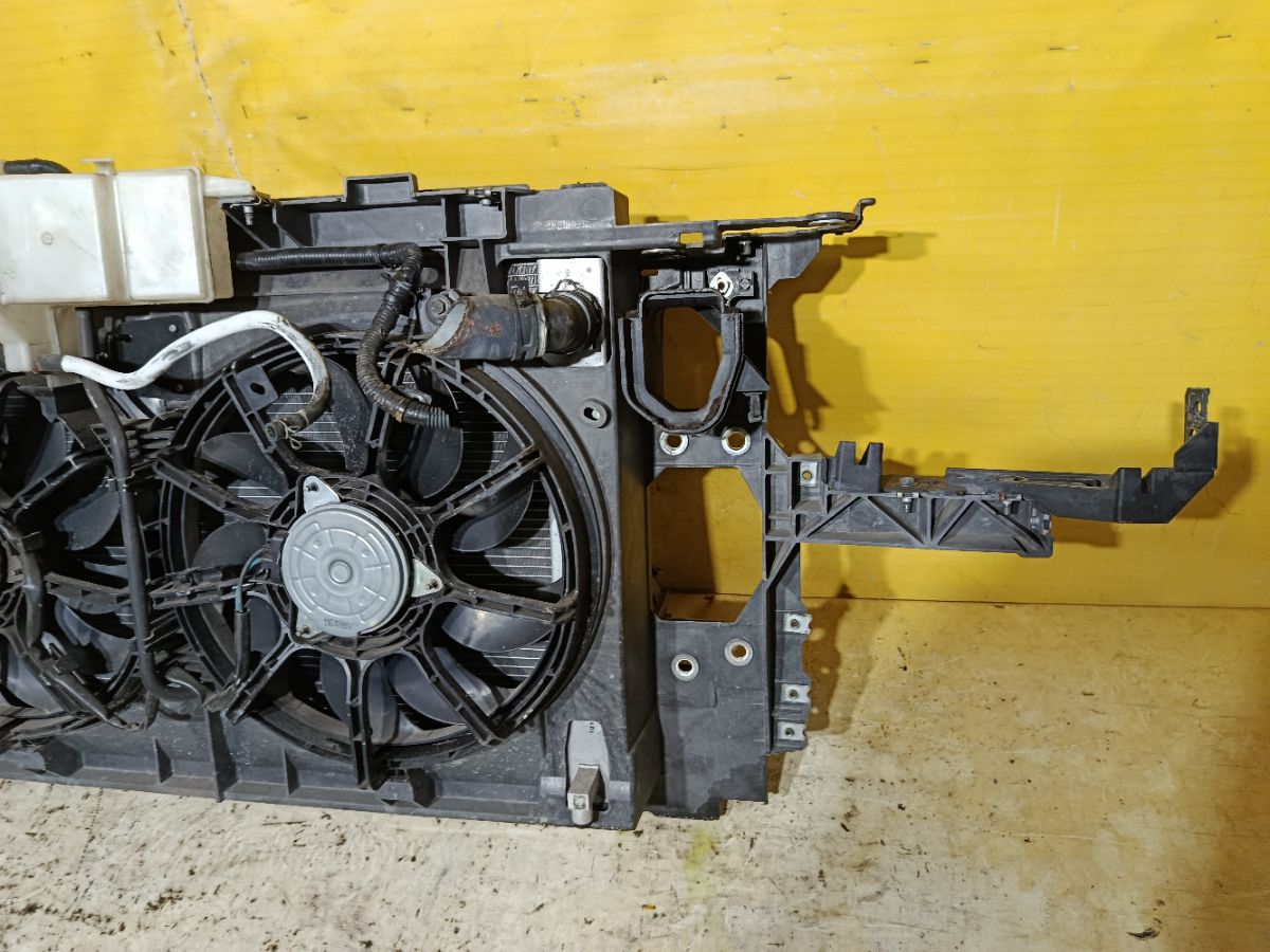 Телевизор на Nissan Skyline PV36 VQ35HR Фото 7