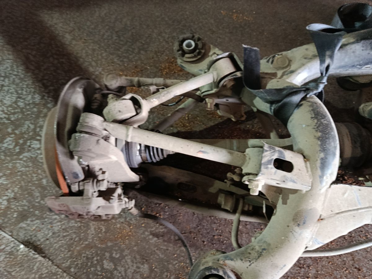 Балка подвески на Toyota Crown GRS210 2GR-FSE Фото 6