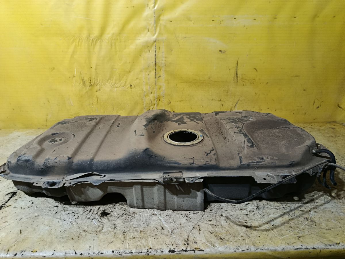 Бак топливный 77001-28532, 77001-44030, 77001-44031, 77001-44032 на Toyota Noah AZR60G 1AZ-FSE Фото 4