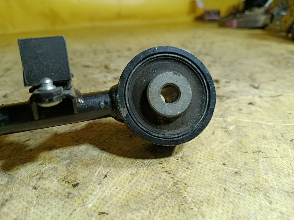 Подушка двигателя на Toyota Alphard ANH10W 2AZ-FE Фото 4