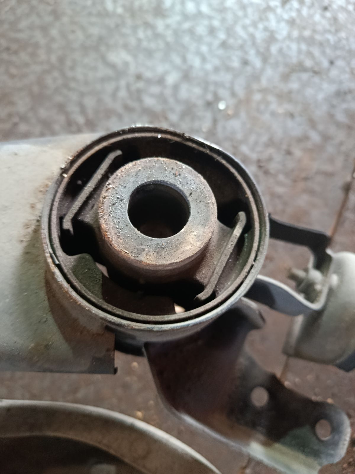 Балка подвески на Nissan Skyline PV36 VQ35HR Фото 6