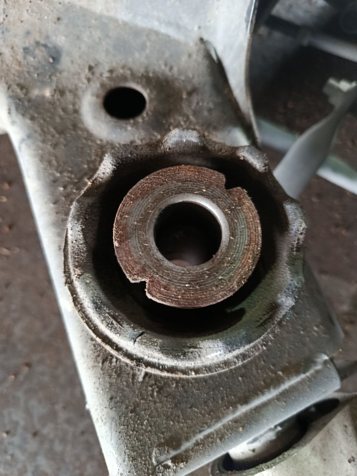 Балка подвески на Nissan Skyline PV36 VQ35HR Фото 7