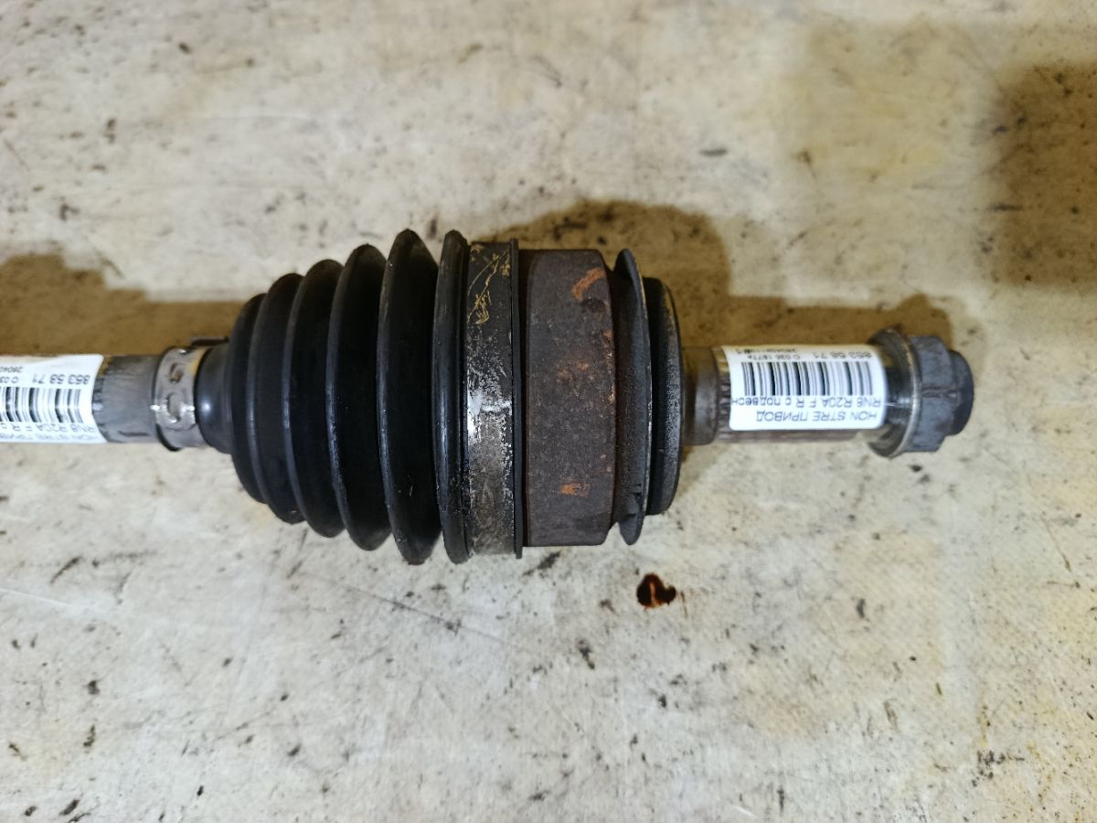 Привод на Honda Stream RN8 R20A Фото 2