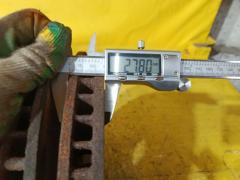 Тормозной диск 40206-CY00A на Nissan Serena C26 MR20DD Фото 5