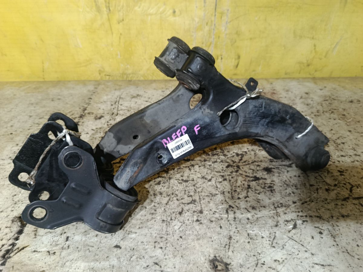 Рычаг на Mazda Axela BLEFP LF-VDS Фото 1