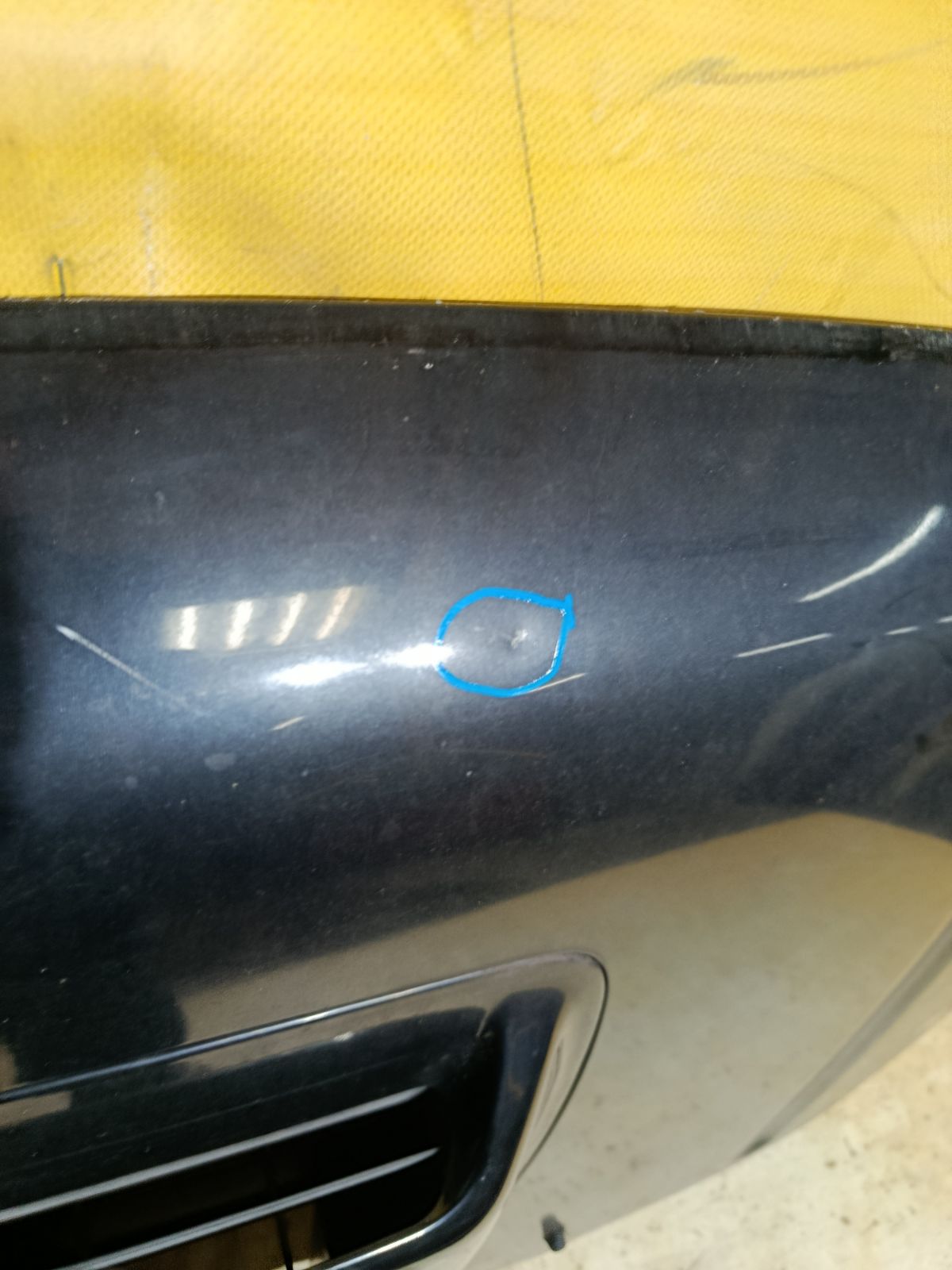 Капот на Suzuki Jimny JB23W Фото 4