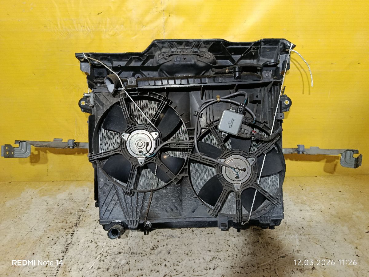 Телевизор на Nissan Elgrand ME51 VQ25DE Фото 4