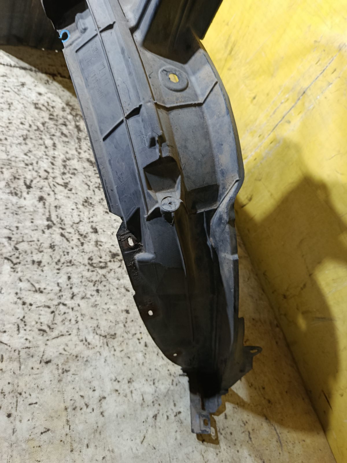 Подкрылок 63843WL000 на Nissan Elgrand ME51 Фото 4