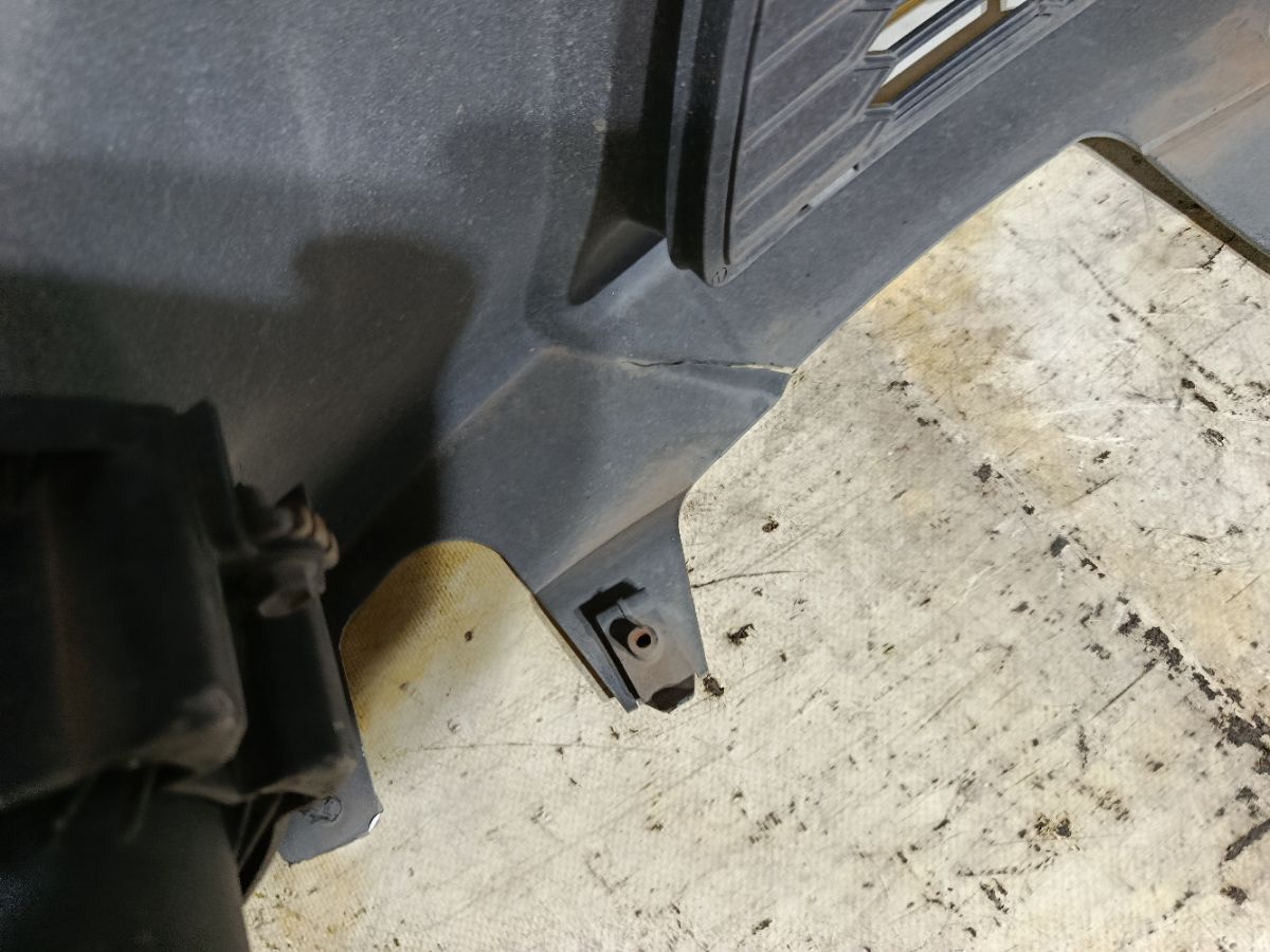 Бампер 0D-2 0D-2,52119-44440 на Toyota Isis ANM10G Фото 10