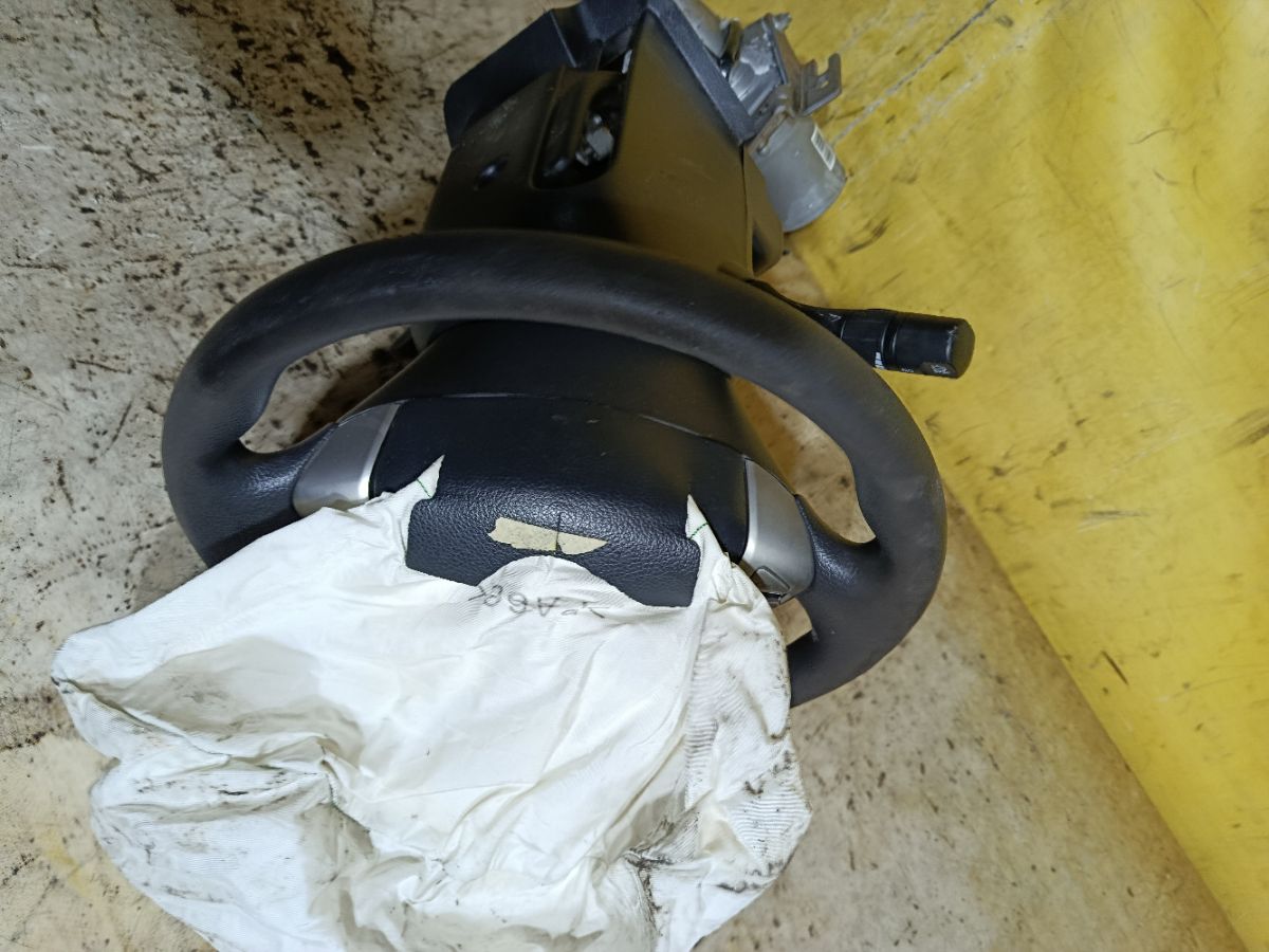 Рулевая колонка на Nissan Serena C26 Фото 3