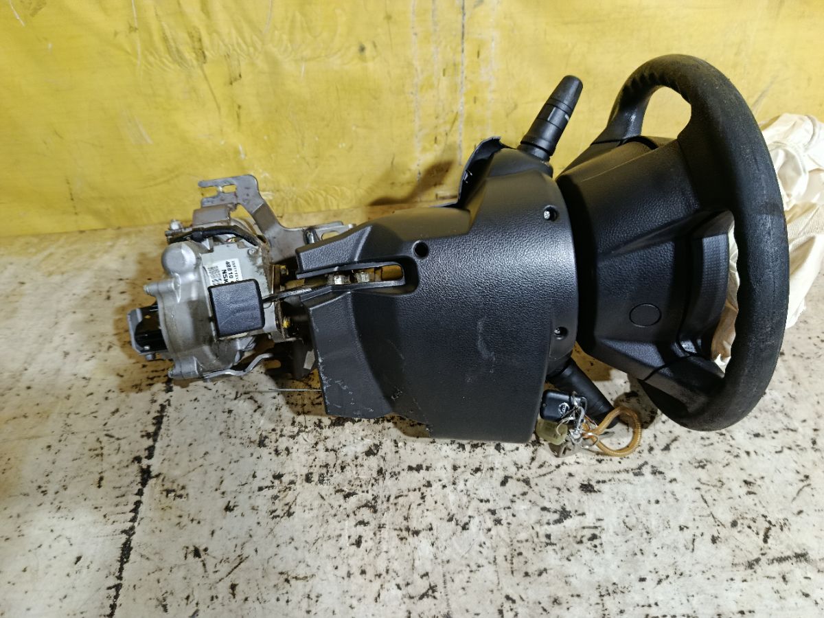 Рулевая колонка на Nissan Serena C25 Фото 3