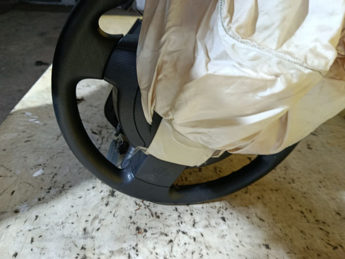 Рулевая колонка на Nissan Serena C25 Фото 4