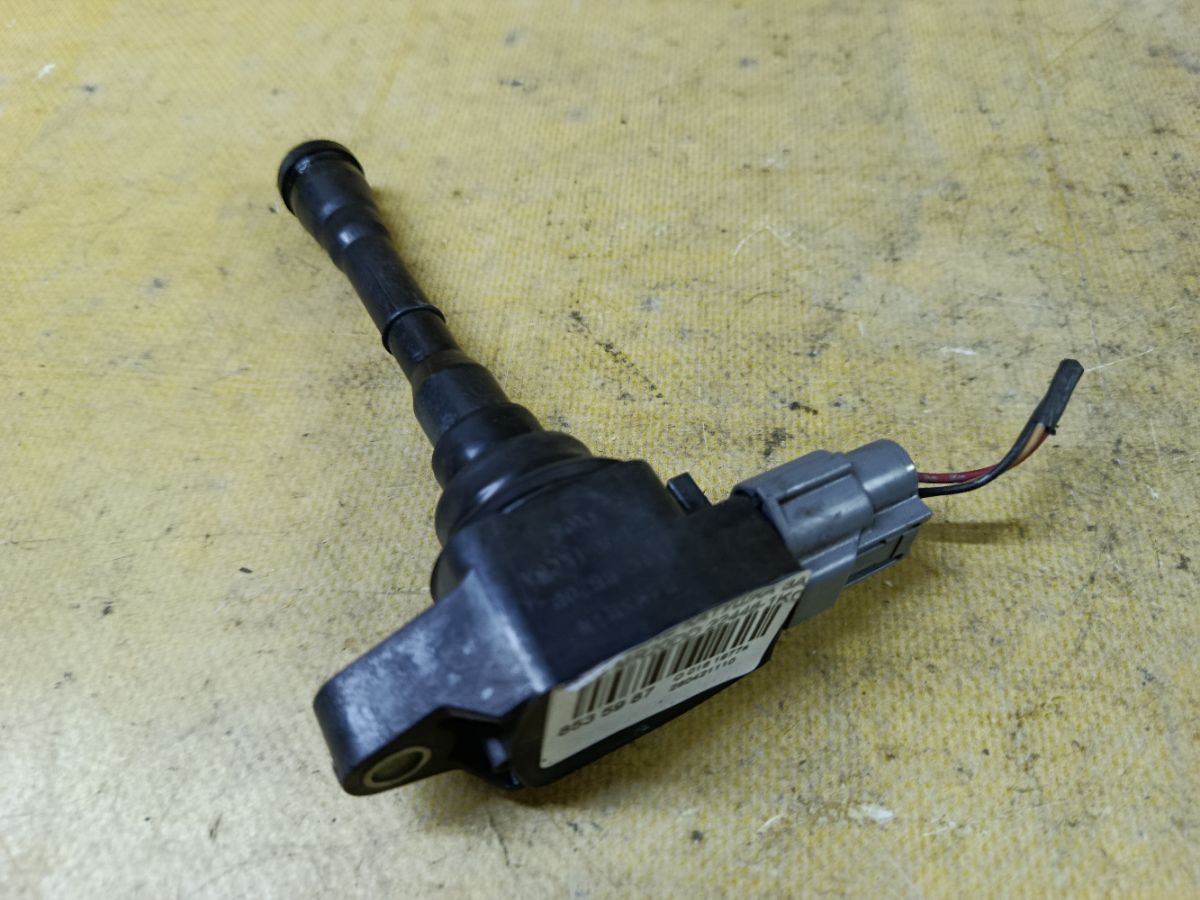 Катушка зажигания 22448-1KC0A на Nissan Serena C26 MR20DD Фото 1