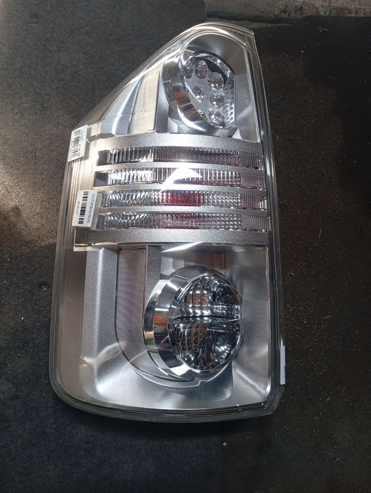 Стоп 28-199 28-199, на Toyota Voxy ZRR70G Фото 6