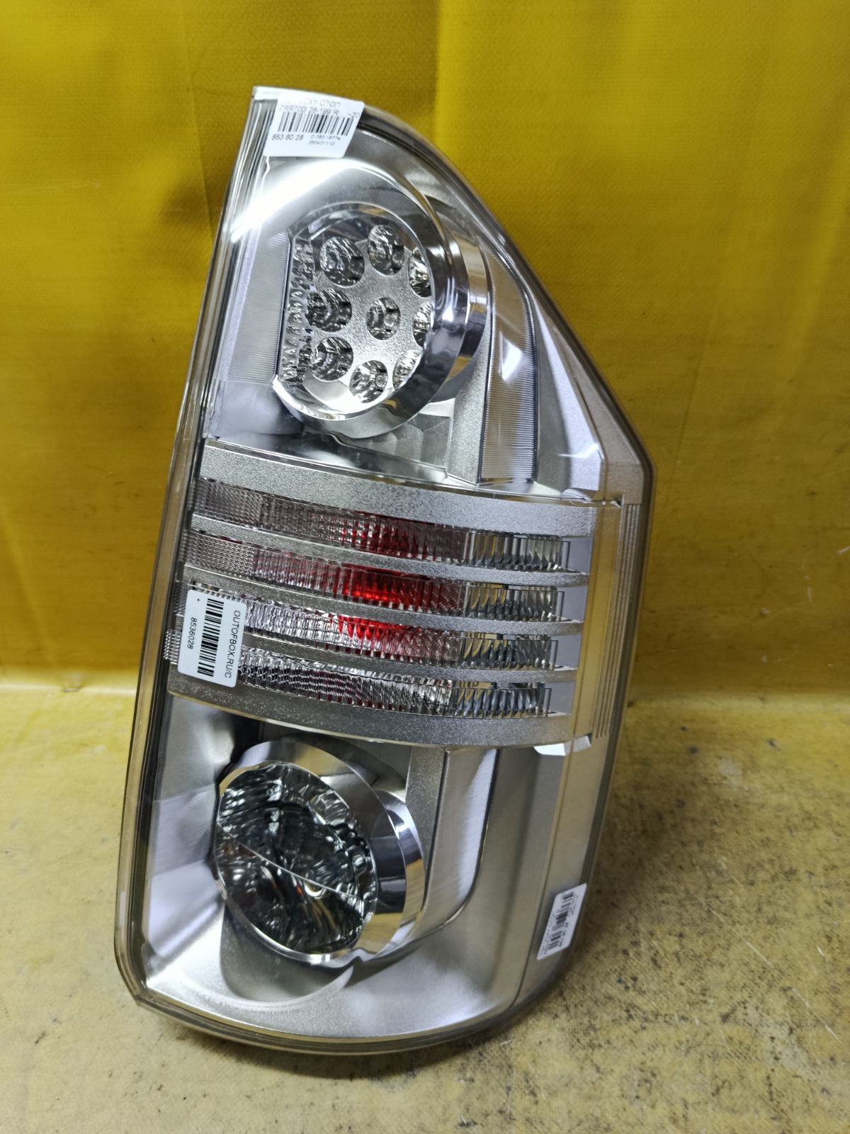Стоп 28-199 28-199, на Toyota Voxy ZRR70G Фото 2