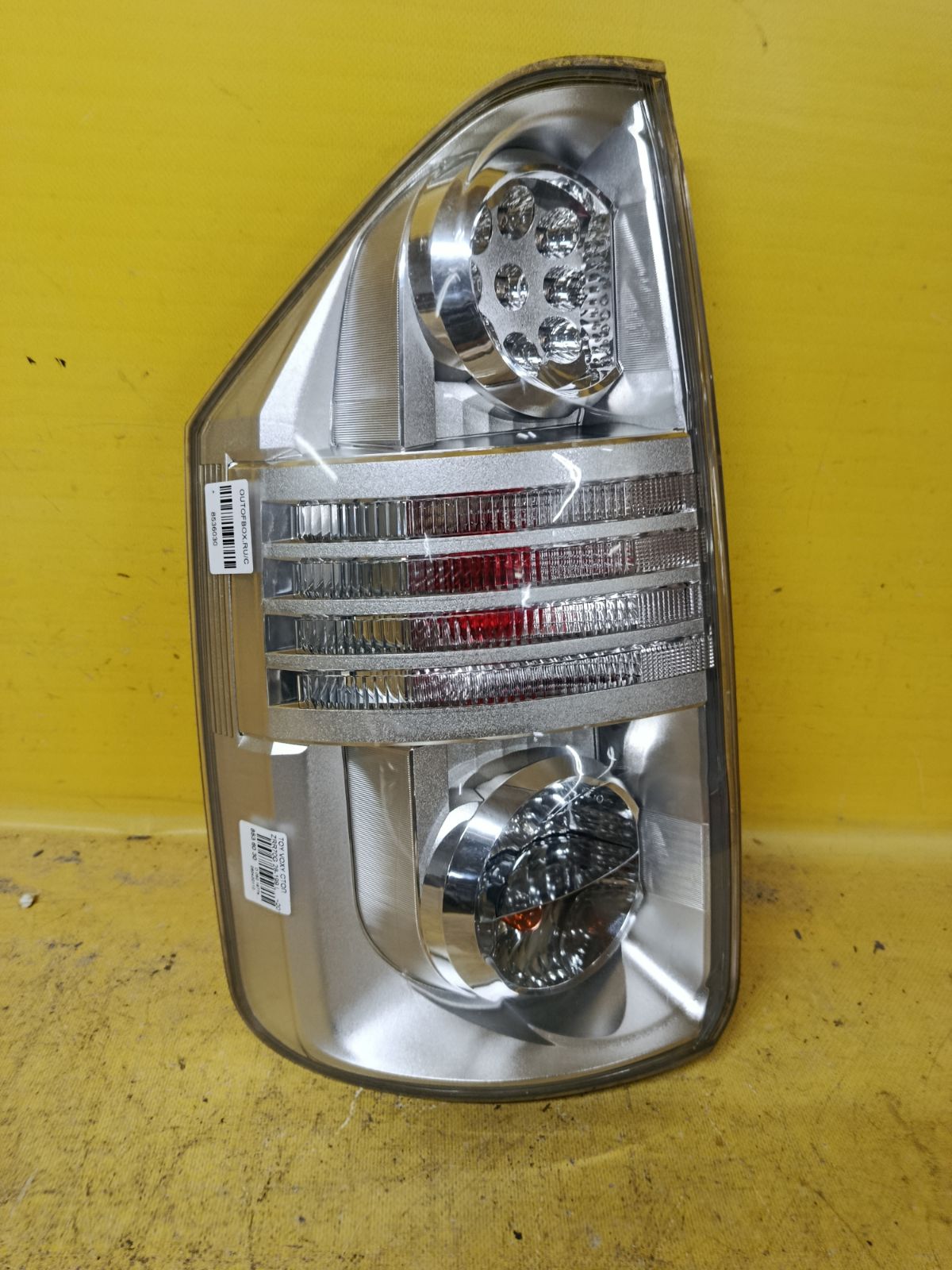 Стоп 28-199 28-199, на Toyota Voxy ZRR70G Фото 2