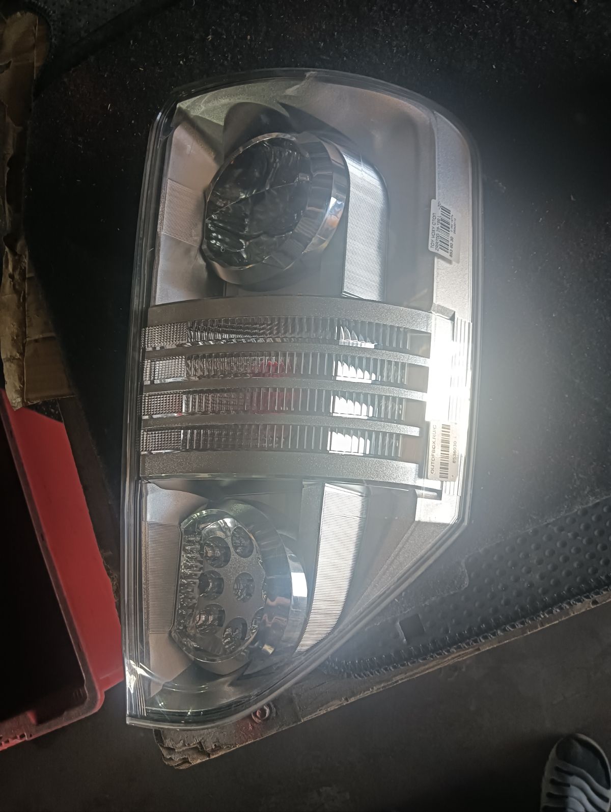 Стоп 28-199 28-199, на Toyota Voxy ZRR70G Фото 5