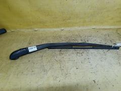 Держатель дворника на Toyota Prius ZVW30 85241-28120, Заднее расположение