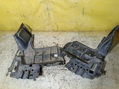 Защита двигателя 51442-28150, 51441-28170 на Toyota Noah ZRR70G 3ZR-FAE Фото 2