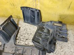 Защита двигателя 51442-28150, 51441-28170 на Toyota Noah ZRR70G 3ZR-FAE Фото 4