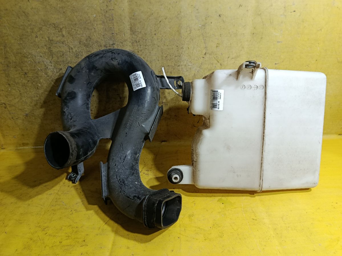 Влагоотделитель 17893-37030 на Toyota Noah ZRR70G 3ZR-FAE Фото 2