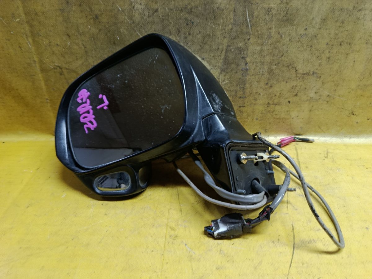 Зеркало двери боковой на Toyota Noah ZRR70G Фото 1