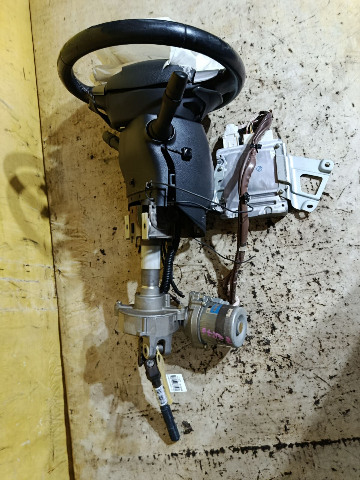 Рулевая колонка на Toyota Noah ZRR70G Фото 2