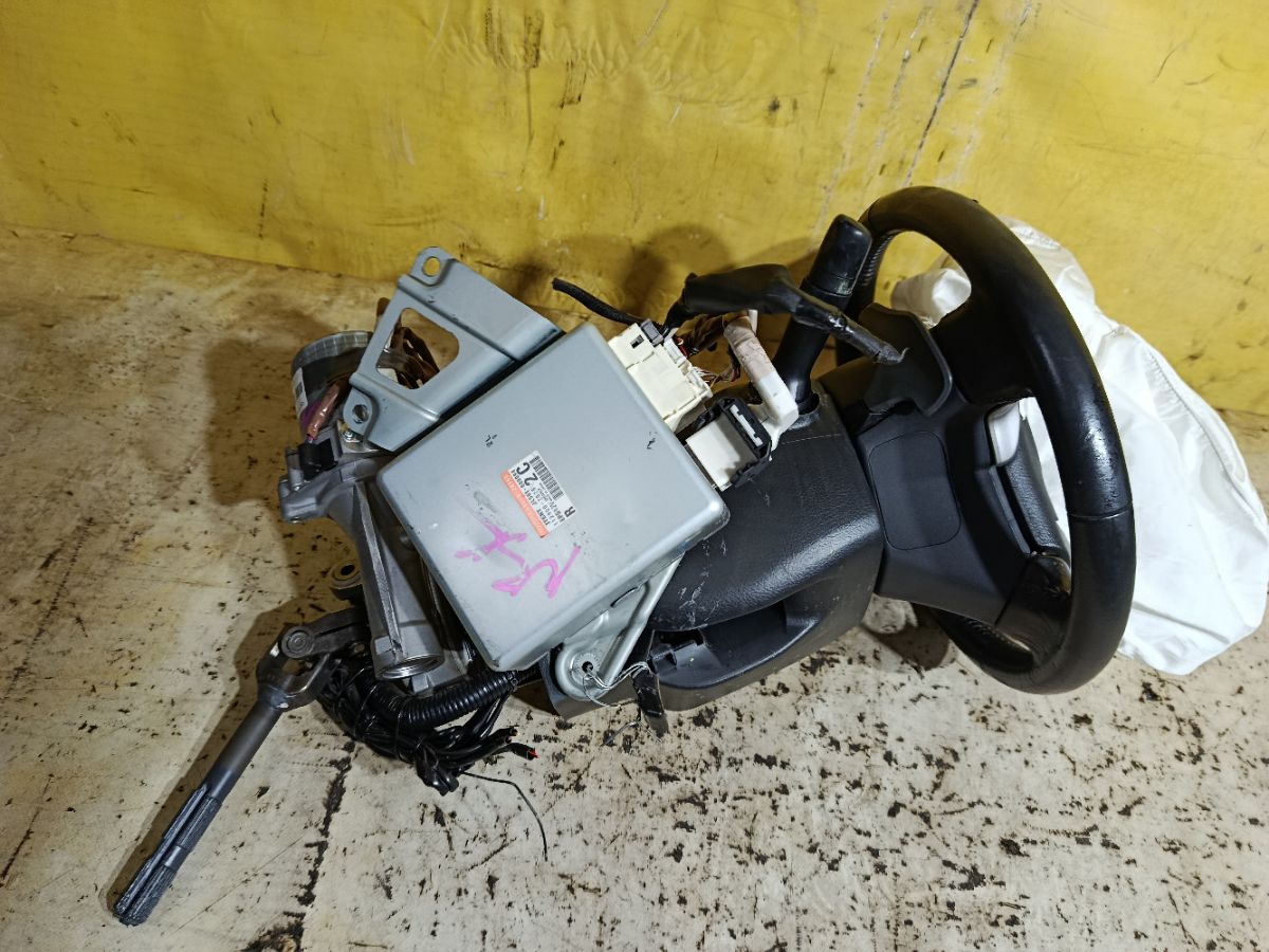 Рулевая колонка на Toyota Noah ZRR70G Фото 2