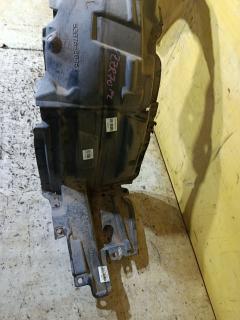 Подкрылок 53876-28251 на Toyota Noah ZRR70G 3ZR-FAE Фото 3