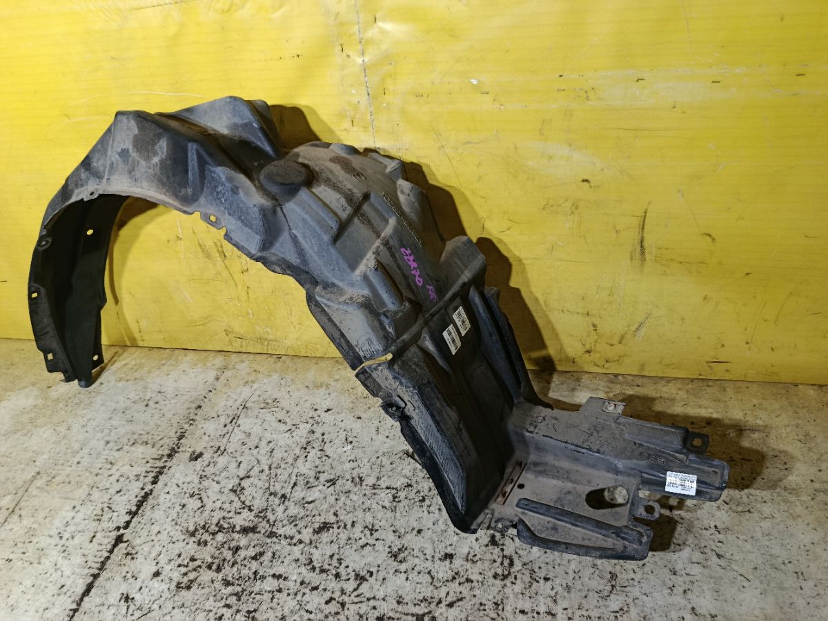 Подкрылок 53875-28201 на Toyota Voxy ZRR70G 3ZR-FAE Фото 2