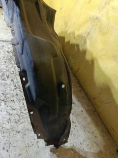 Подкрылок 53876-28251 на Toyota Noah ZRR70G 3ZR-FAE Фото 4
