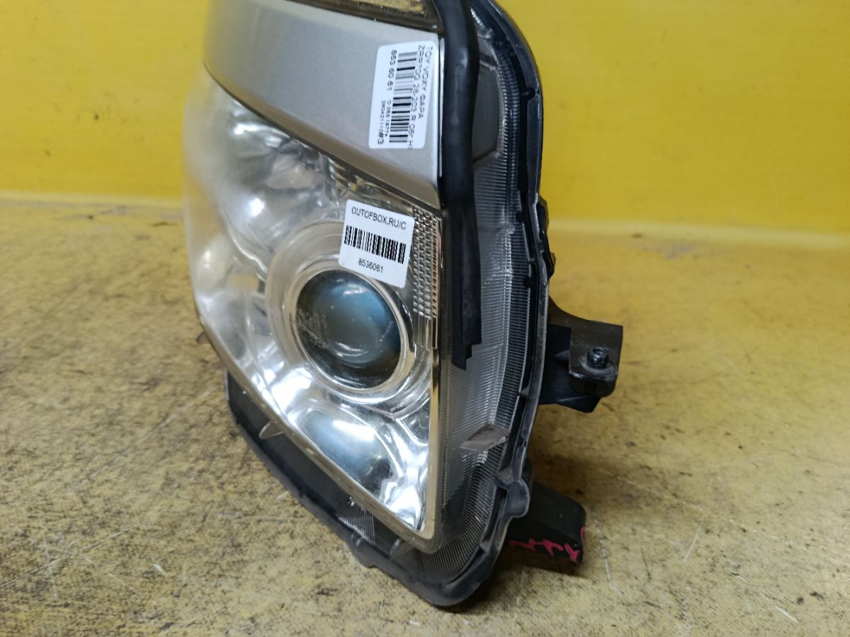 Фара 28-203 28-203, на Toyota Voxy ZRR70G Фото 5