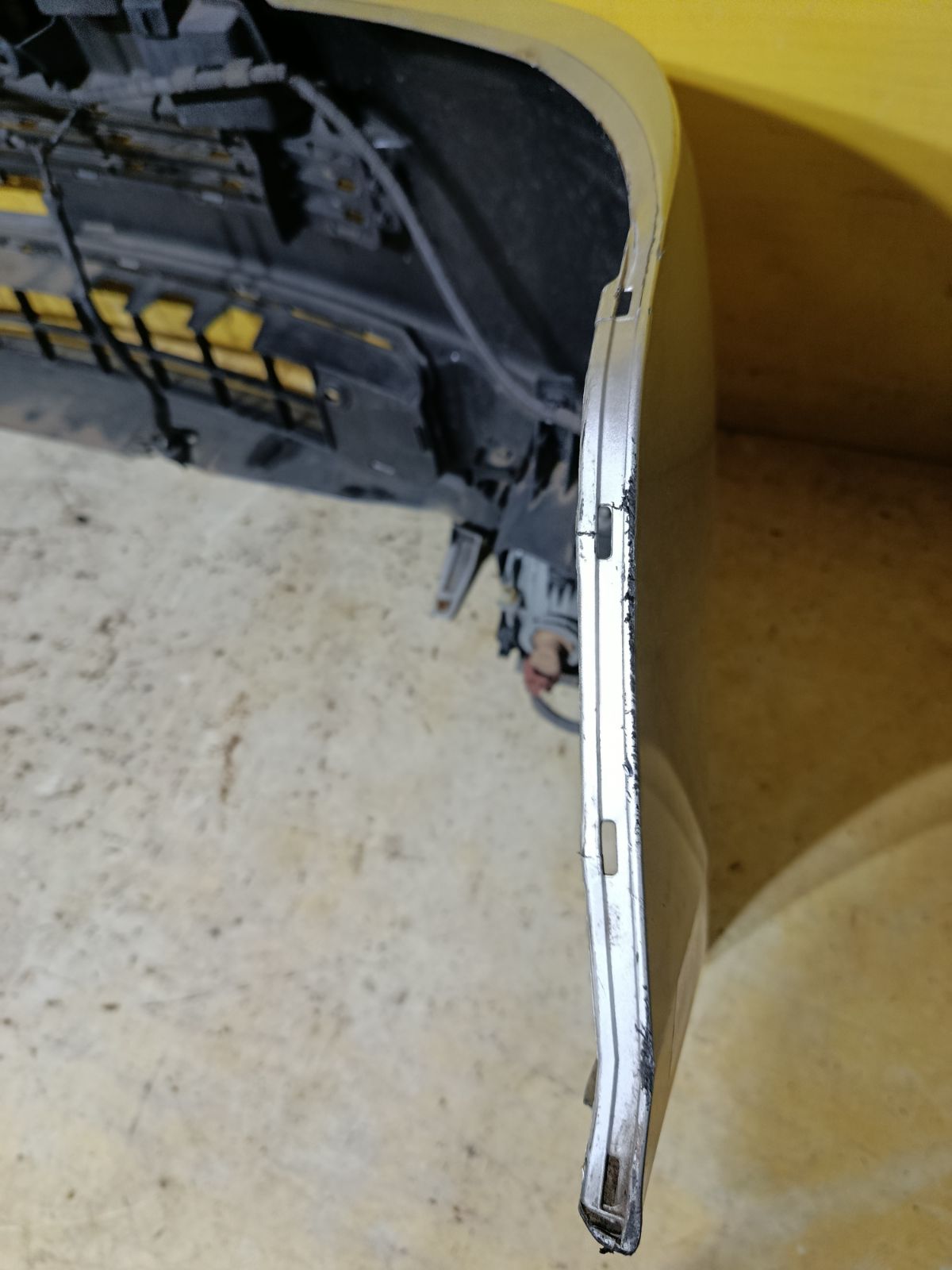 Бампер 42-34 42-34,52119-28D50/60 на Toyota Voxy ZRR70G Фото 9