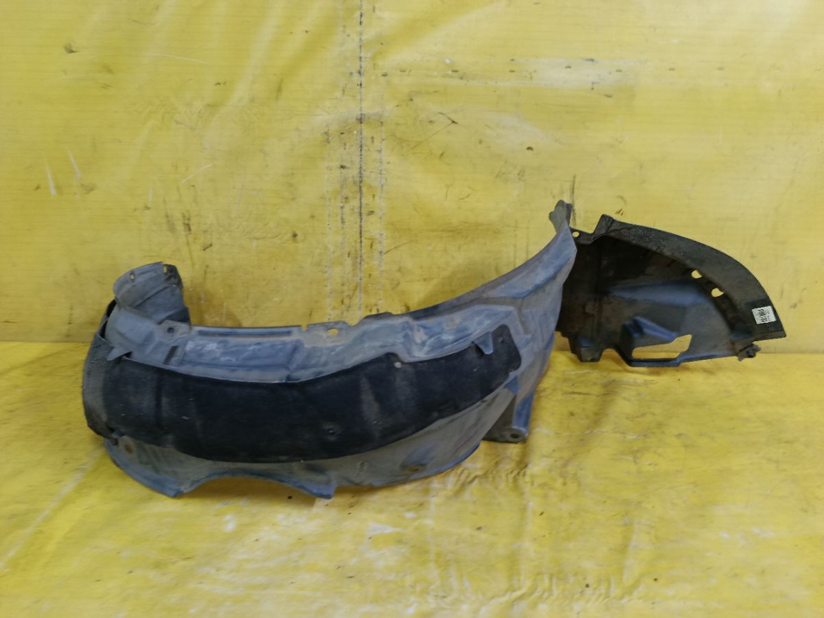 Подкрылок 53876-05061 на Toyota Avensis AZT250 1AZ-FSE Фото 3