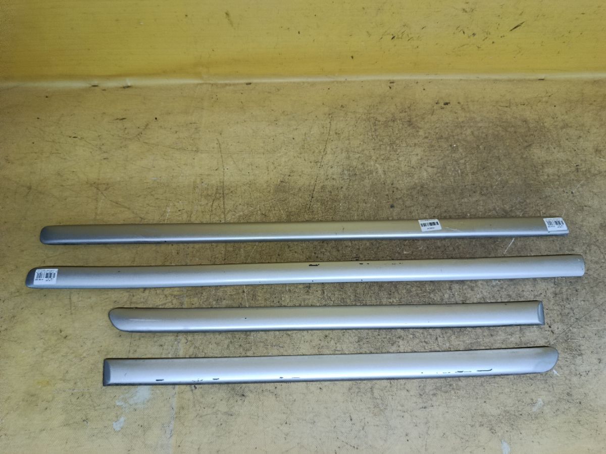 Молдинг на дверь 75731-05100, 75741-05101, 75742-05101, 75732-05100 на Toyota Avensis AZT250 Фото 2